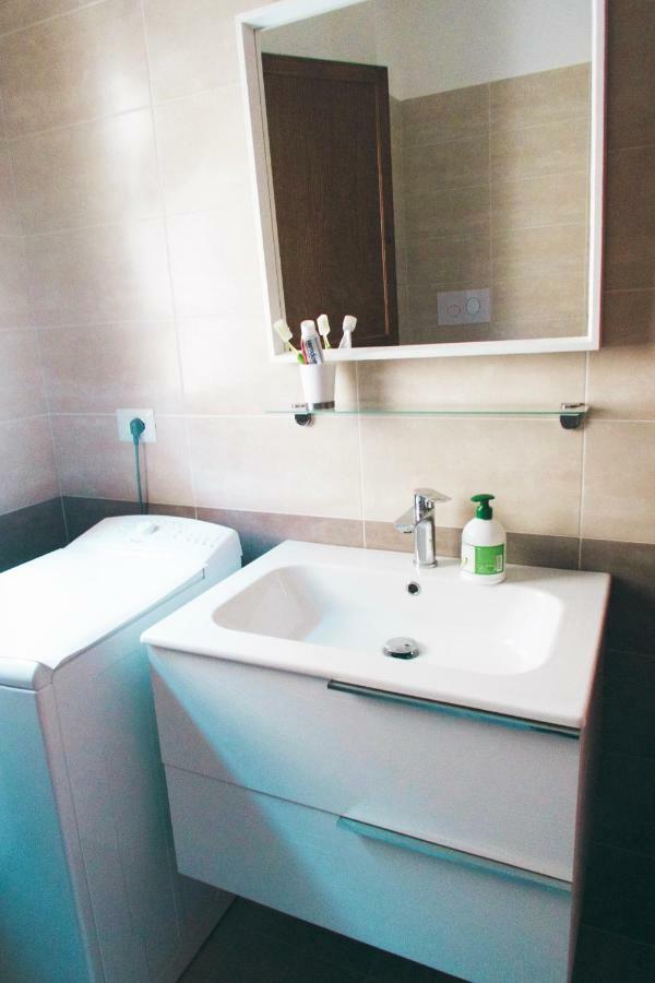 Apartament Le Ginestre Sulmona Zewnętrze zdjęcie